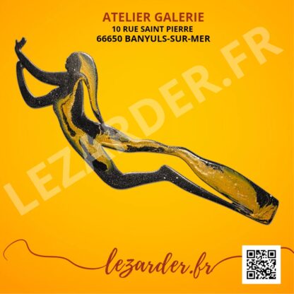 Plongeuse en apnée en bois medium 39x12cm